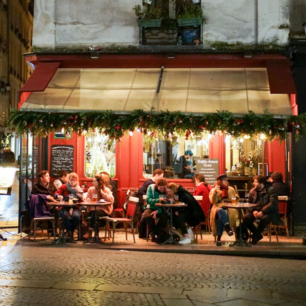apero we francuskiej restauracji
