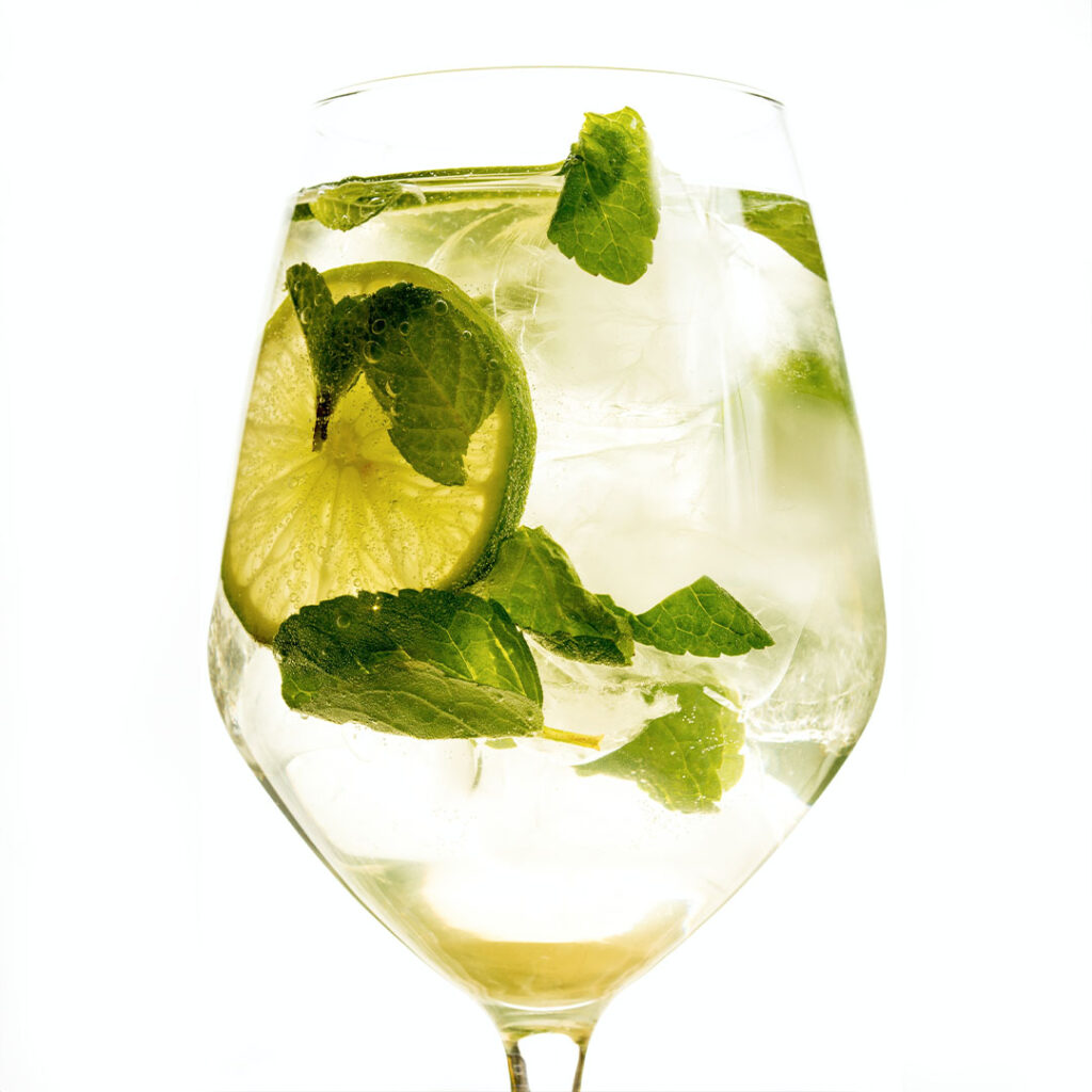 szprycer to aperitif letni