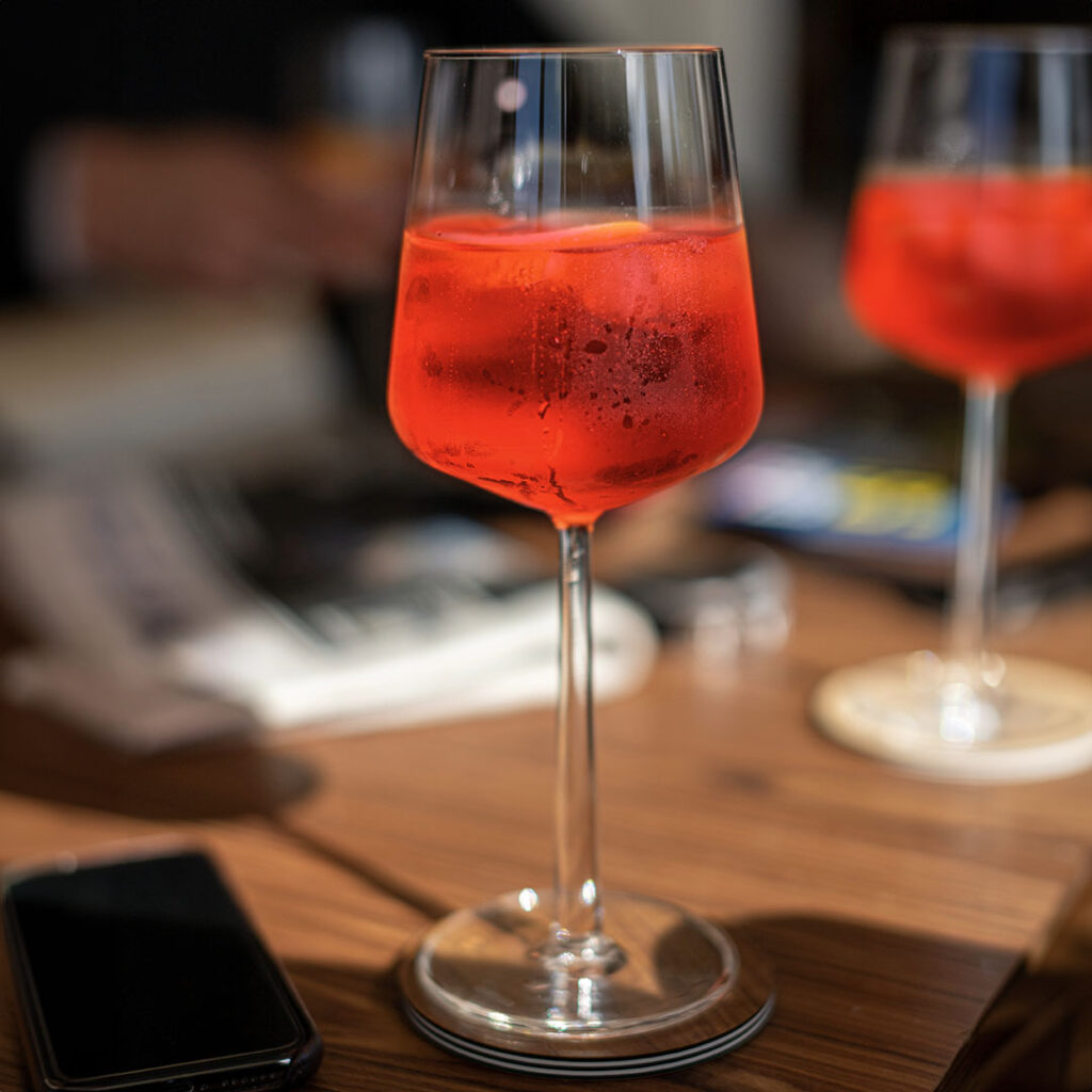 Spritz na bazie likieru grejpfrutowego Pampelle