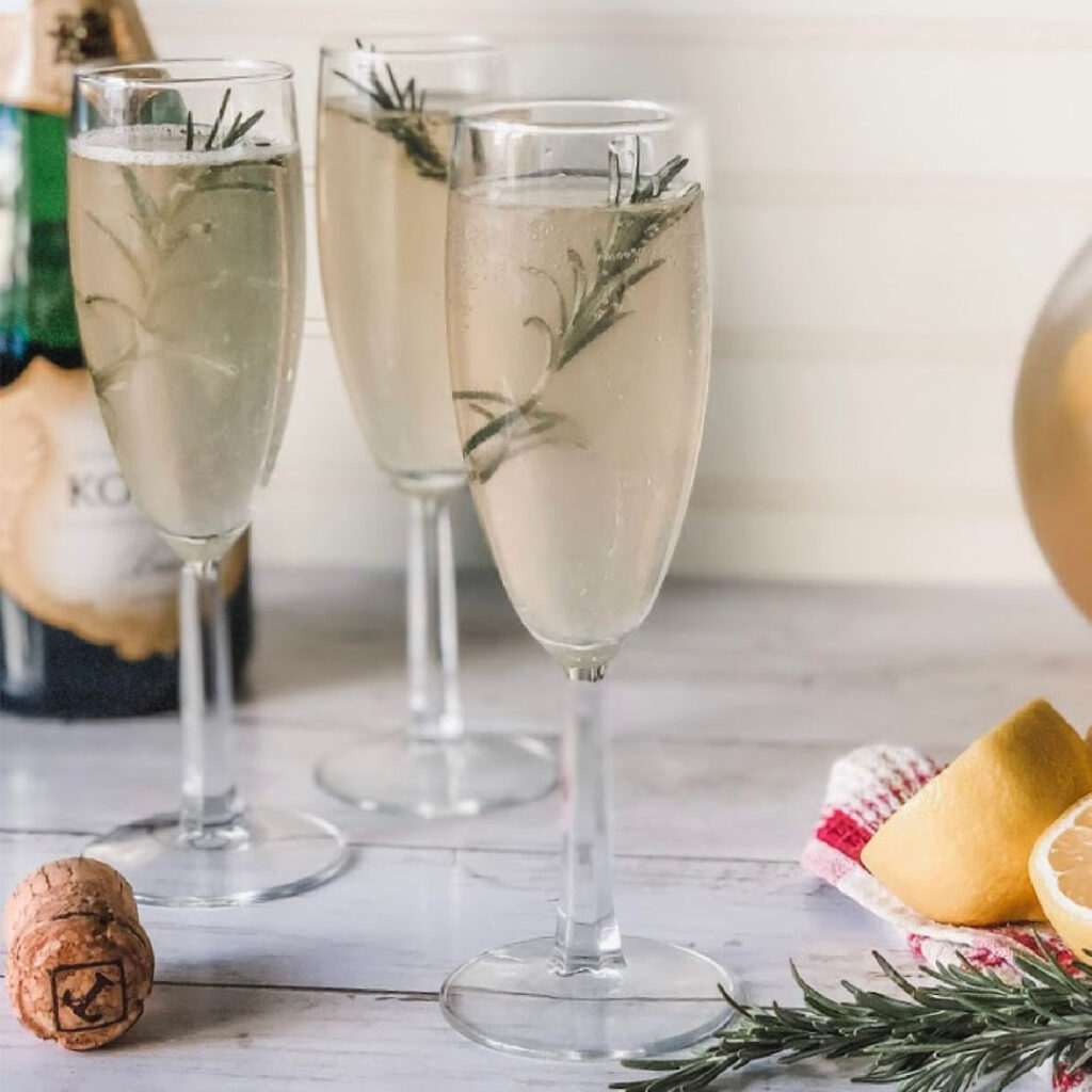 Wariacja ziołowa koktajlu French 75
