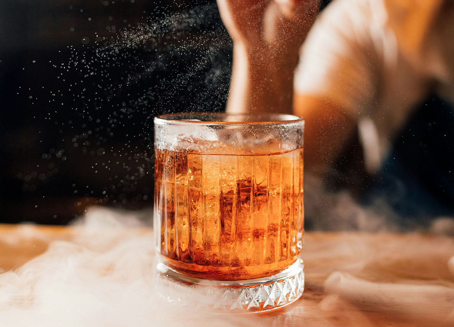 Koktajl Boulevardier: idealny drink na jesienne wieczory